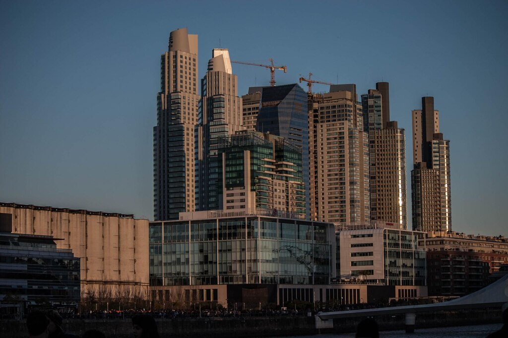 Commercial Construction in Iraq: Office, Retail & Fit-Out Guide (Baghdad Focus)